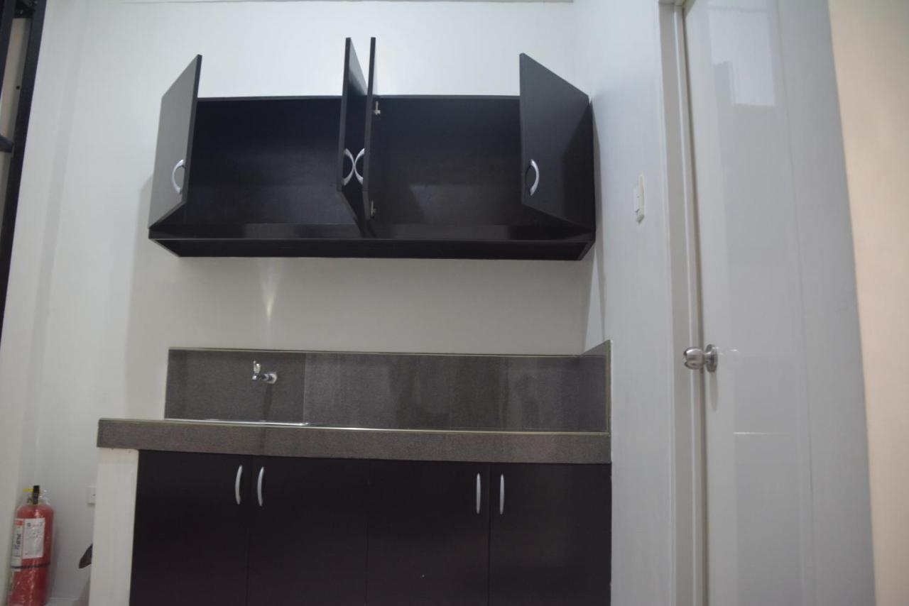 Отель Sleepadz - Capsule Beds Dormitel In Magsaysay Ave Naga Экстерьер фото