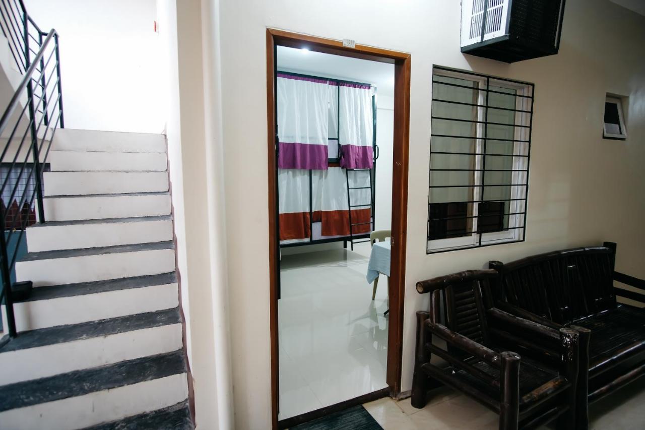 Отель Sleepadz - Capsule Beds Dormitel In Magsaysay Ave Naga Экстерьер фото