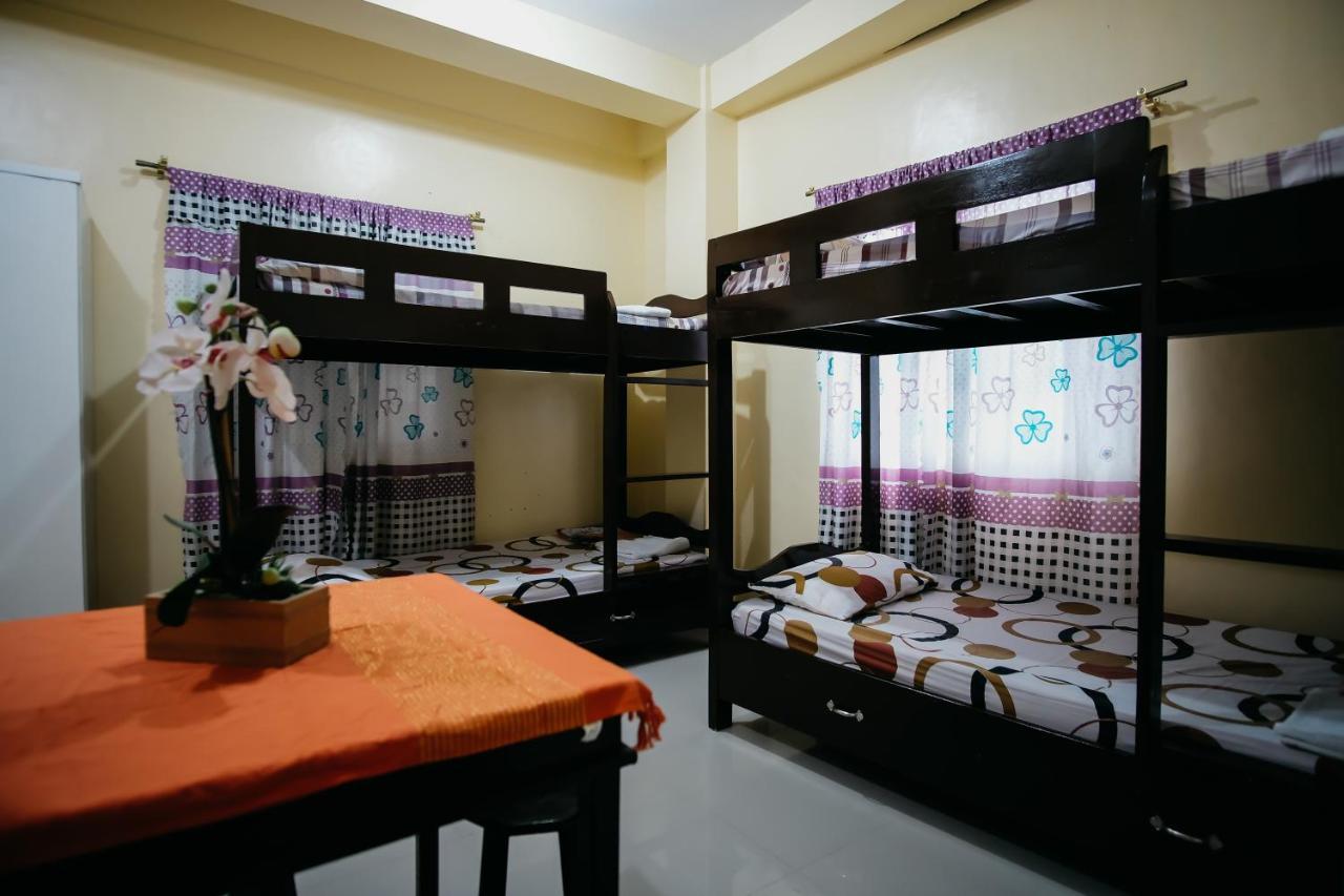 Отель Sleepadz - Capsule Beds Dormitel In Magsaysay Ave Naga Экстерьер фото