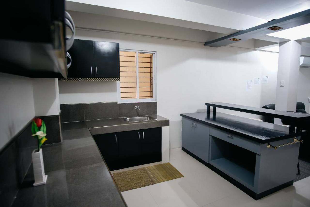 Отель Sleepadz - Capsule Beds Dormitel In Magsaysay Ave Naga Экстерьер фото
